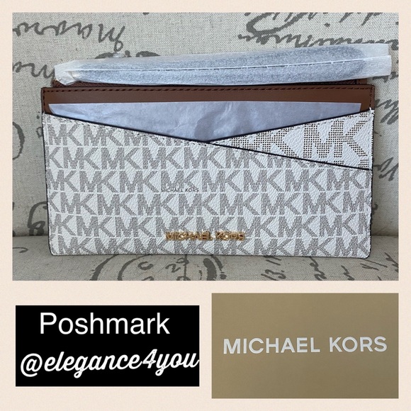 ⭐️MICHAEL KORS⭐️Authentic Vanilla & Acorn Wristlet NEW - Picture 1 of 8